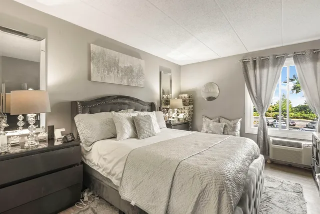 $245,500 | 18 East Old Willow Road, Unit 210N, Prospect Heights, IL 60070