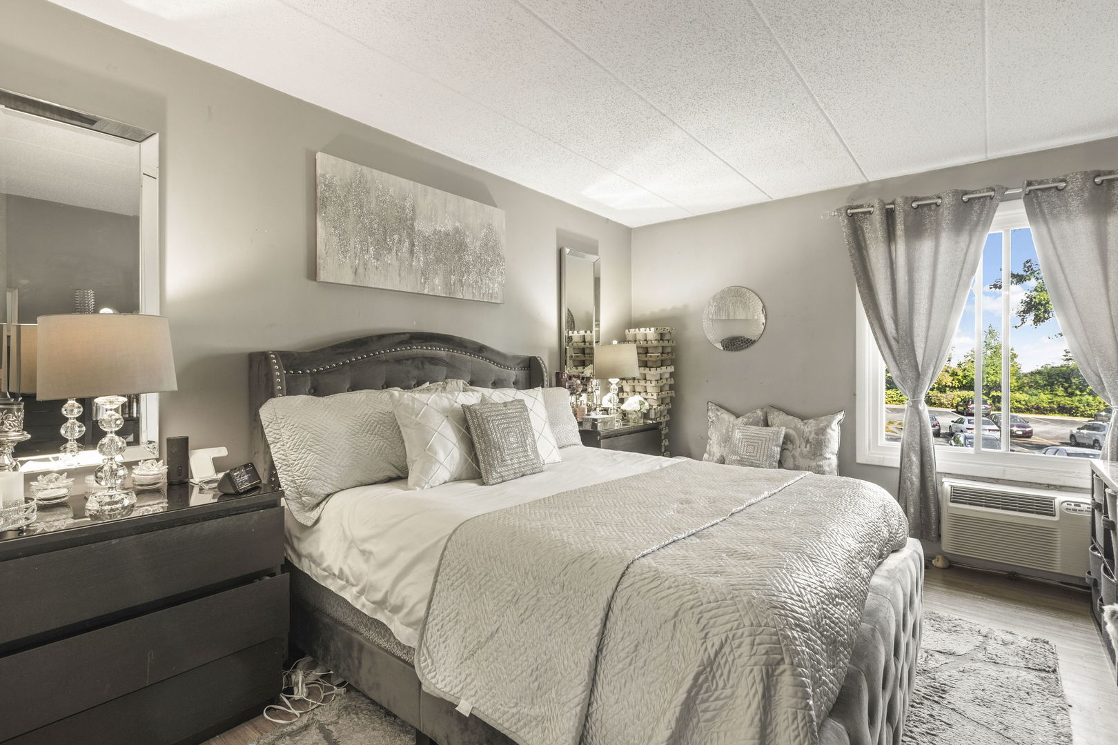 18 East Old Willow Road, Unit 210N Prospect Heights, IL 60070 - Photo 15 of 18 a bedroom with a bed and a window