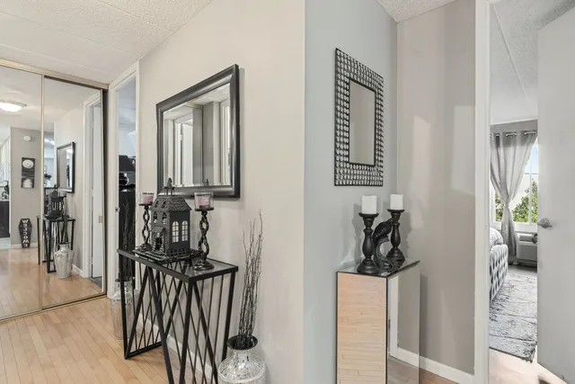 $245,500 | 18 East Old Willow Road, Unit 210N, Prospect Heights, IL 60070