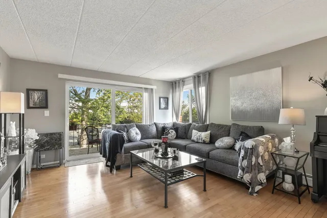 $245,500 | 18 East Old Willow Road, Unit 210N, Prospect Heights, IL 60070