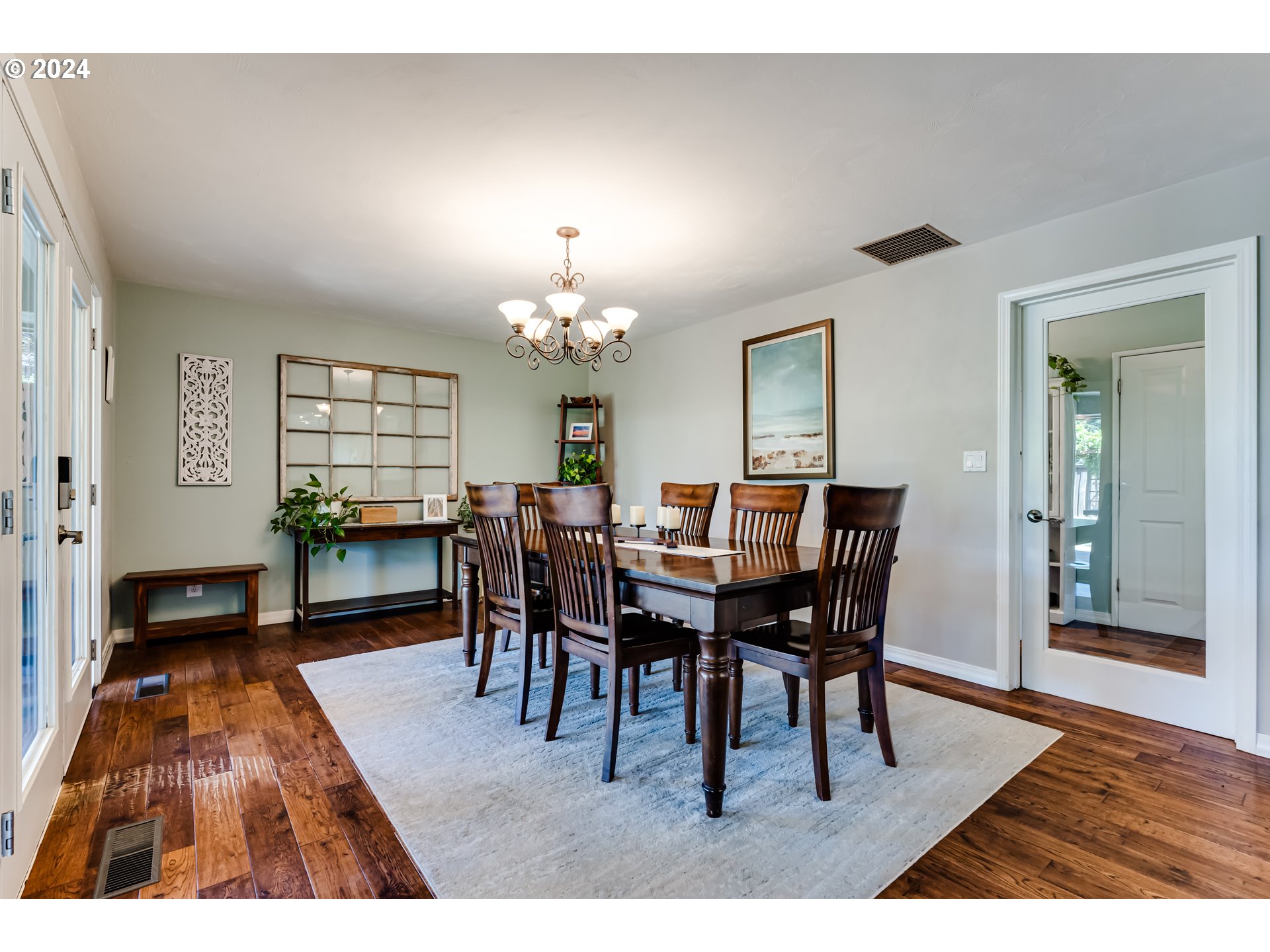 2190 Dalton Drive Eugene, OR 97404 - Photo 11 of 30 Dining Area