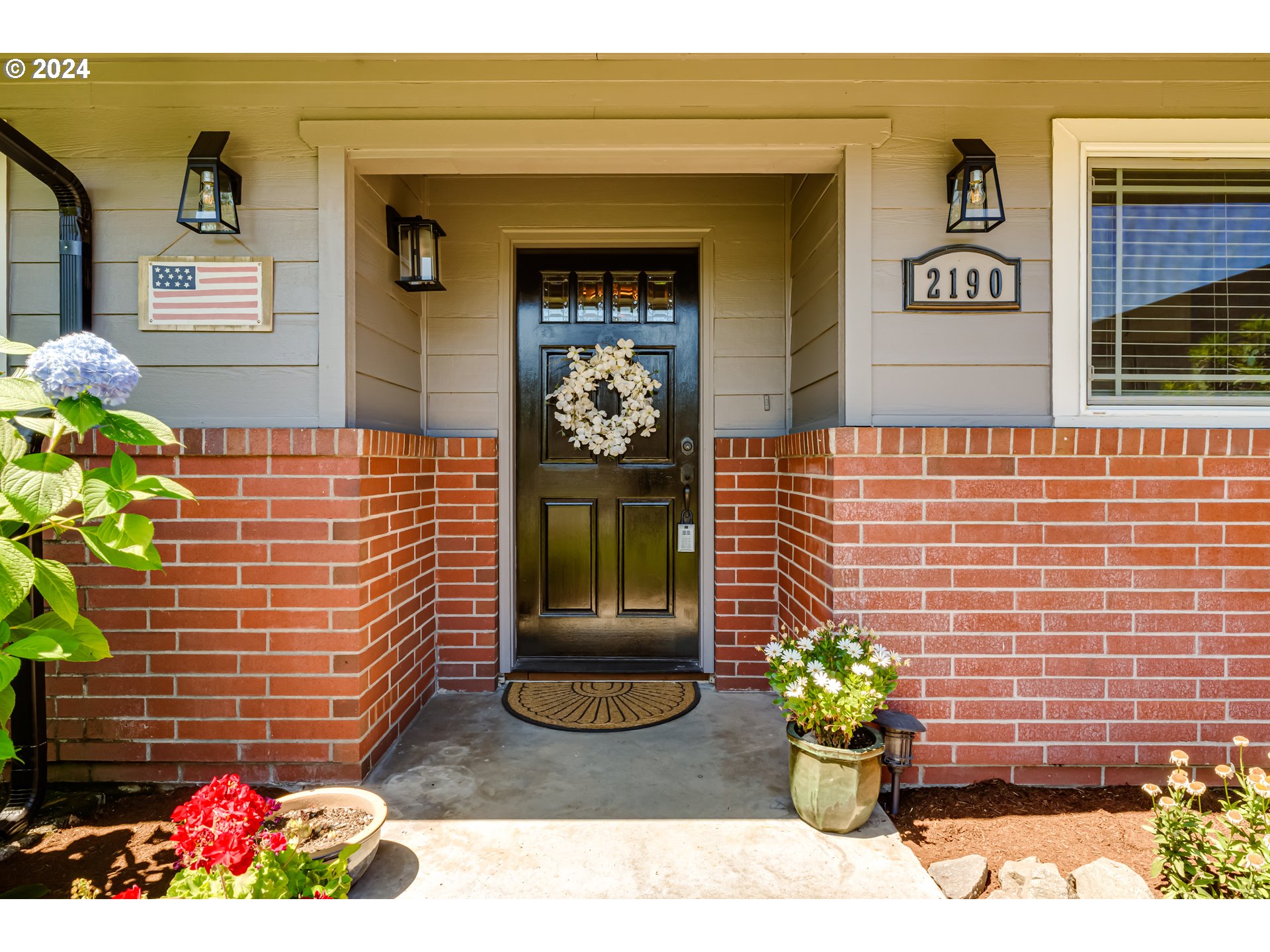 2190 Dalton Drive Eugene, OR 97404 - Photo 21 of 30 Exterior