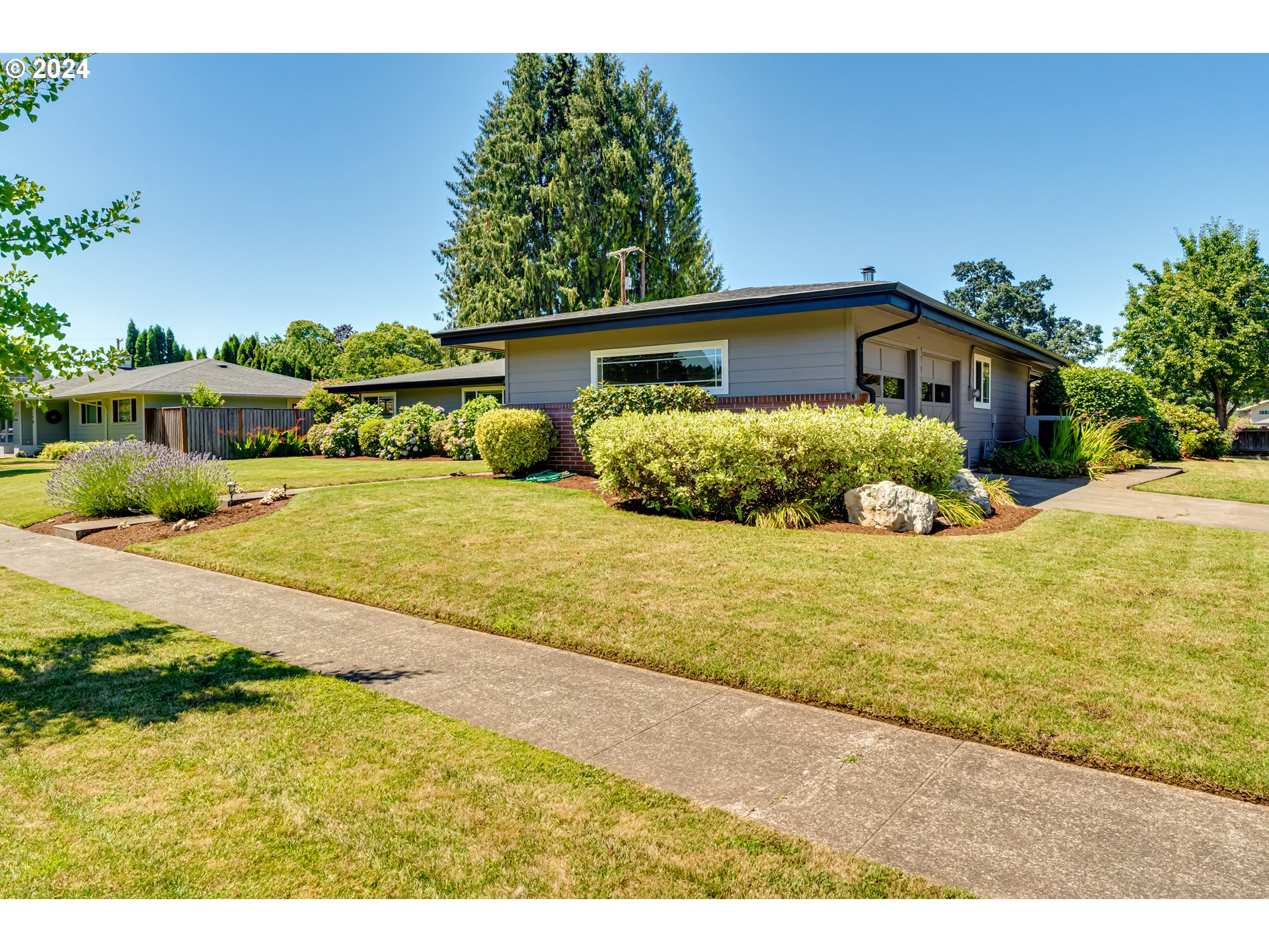 2190 Dalton Drive Eugene, OR 97404 - Photo 26 of 30 View