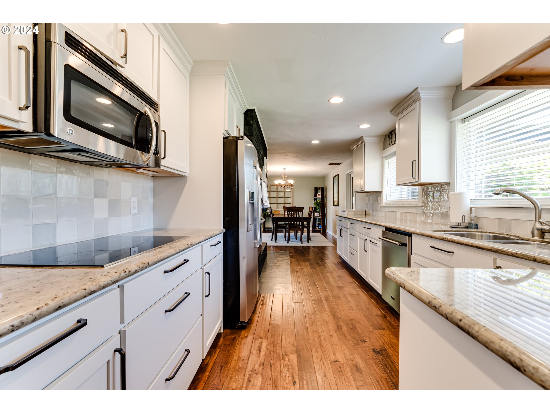 2190 Dalton Drive Eugene, OR 97404 - Photo 6 of 30 Kitchen