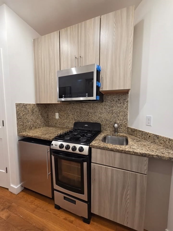 21 5th Street, Unit 13 Chelsea, MA 02150 - Photo 3 of 10
