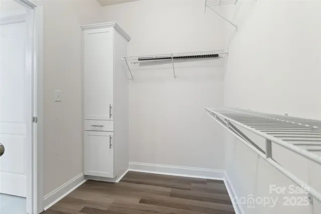 a view of utility room