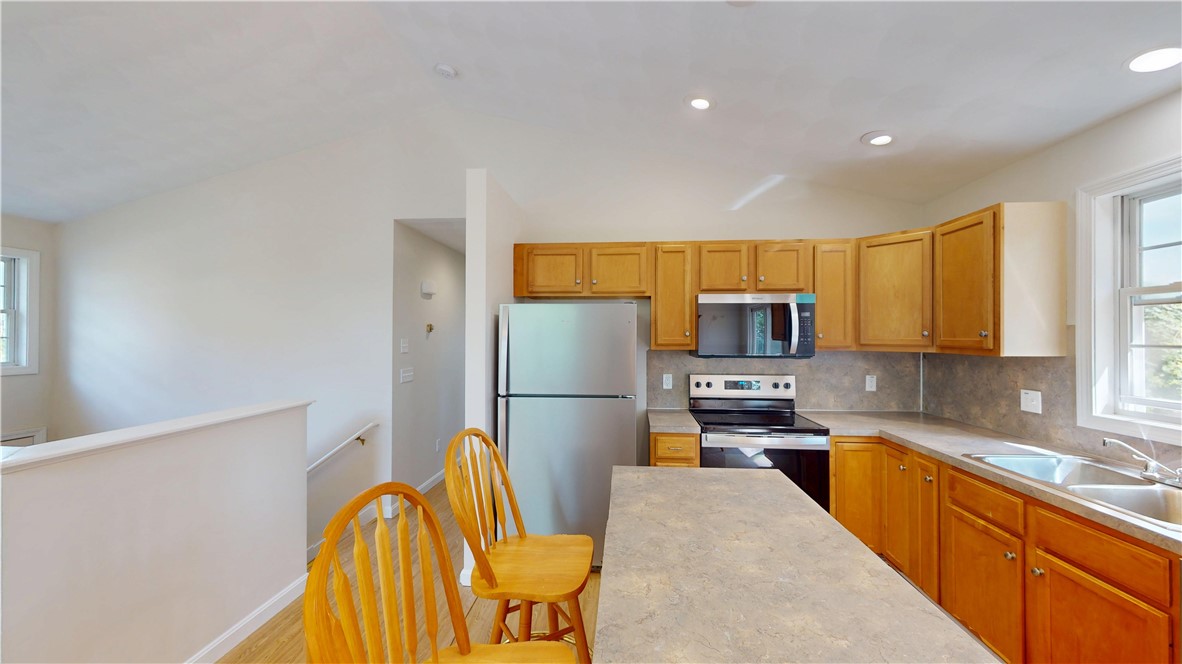 65 11th Avenue Woonsocket, RI 02895 - Photo 12 of 48