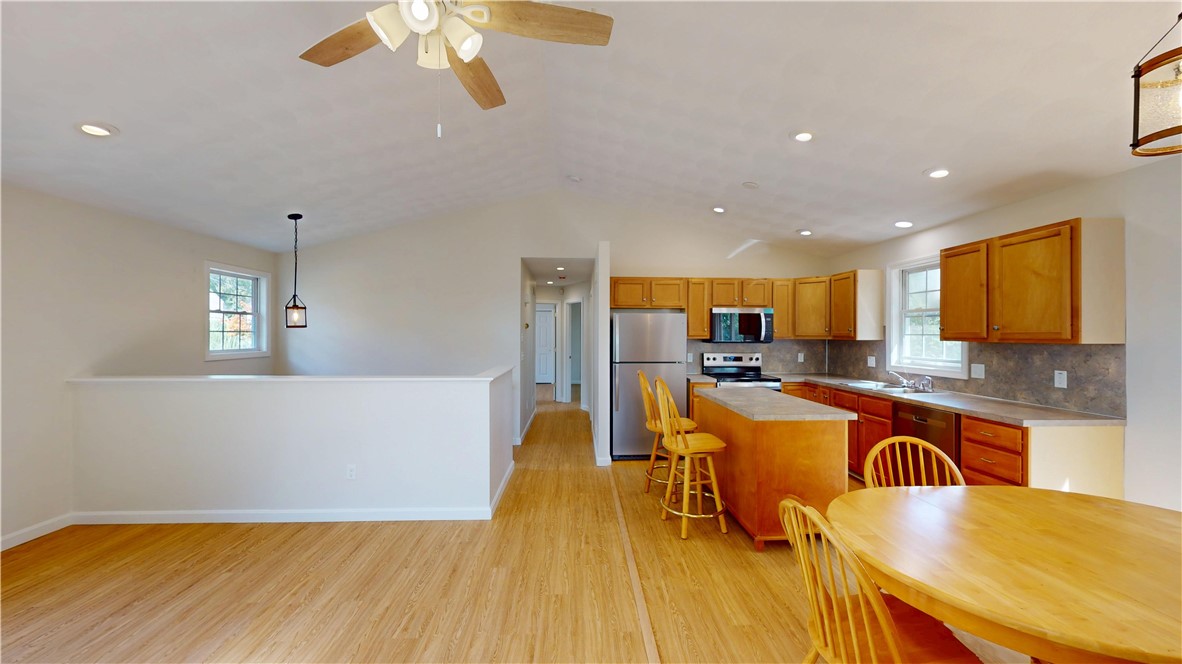 65 11th Avenue Woonsocket, RI 02895 - Photo 20 of 48