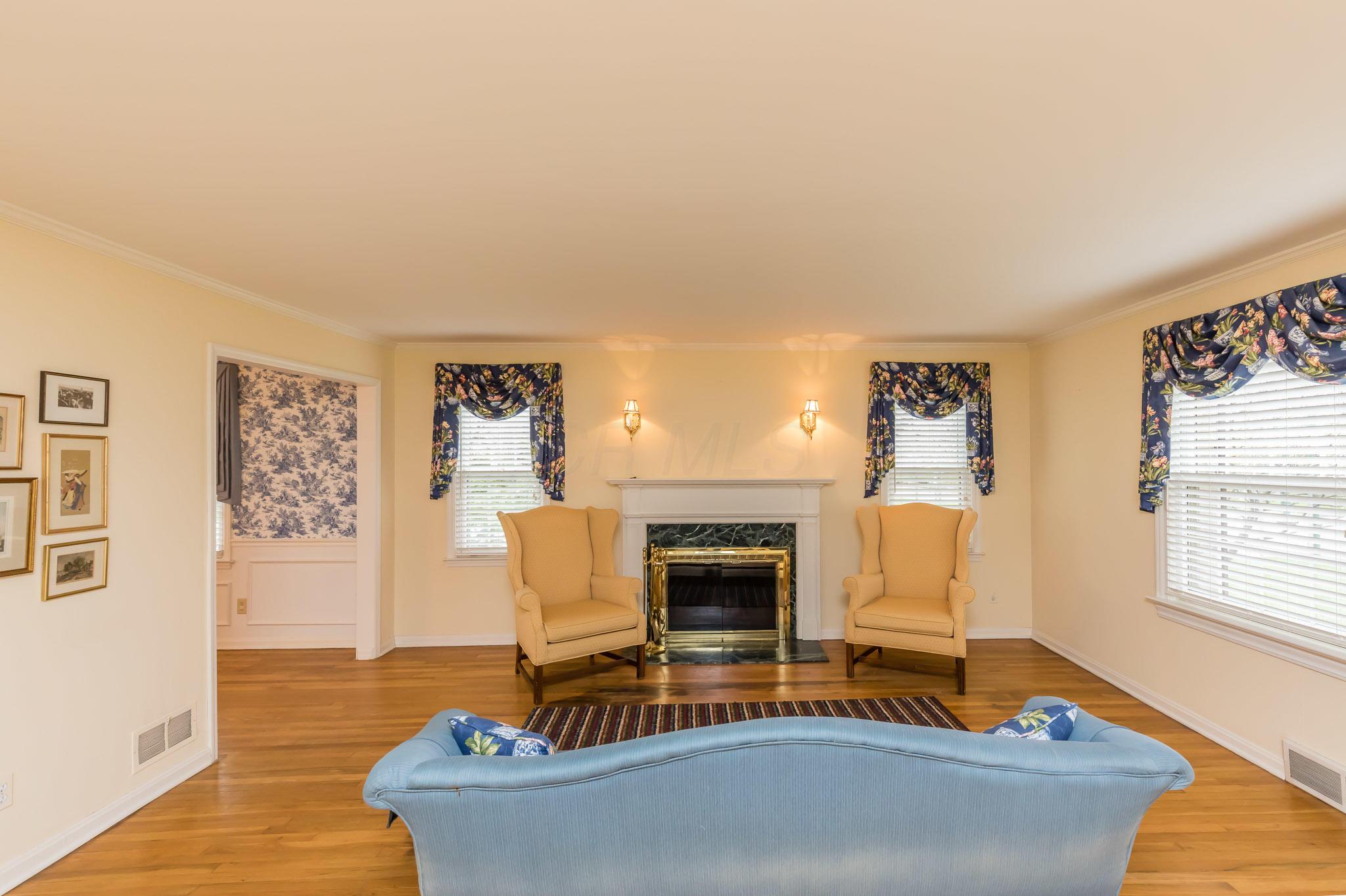 1795 Barrington Road Columbus, OH 43221 - Photo 8 of 34