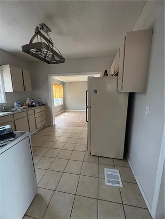 $145,000 | 452 Donnelly Avenue, Kansas City, MO 64125