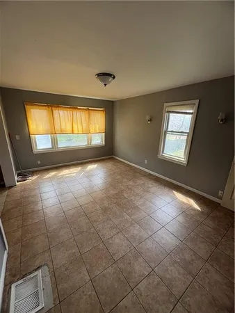 $145,000 | 452 Donnelly Avenue, Kansas City, MO 64125