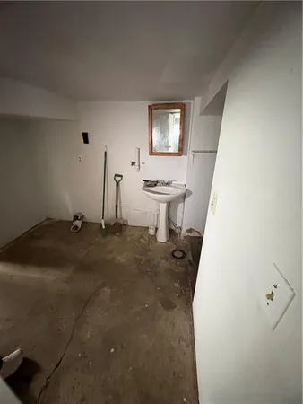 $145,000 | 452 Donnelly Avenue, Kansas City, MO 64125