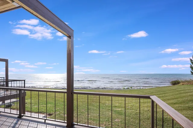 $489,900 | 743 Memorial Drive, Unit E, Manitowoc, WI 54220