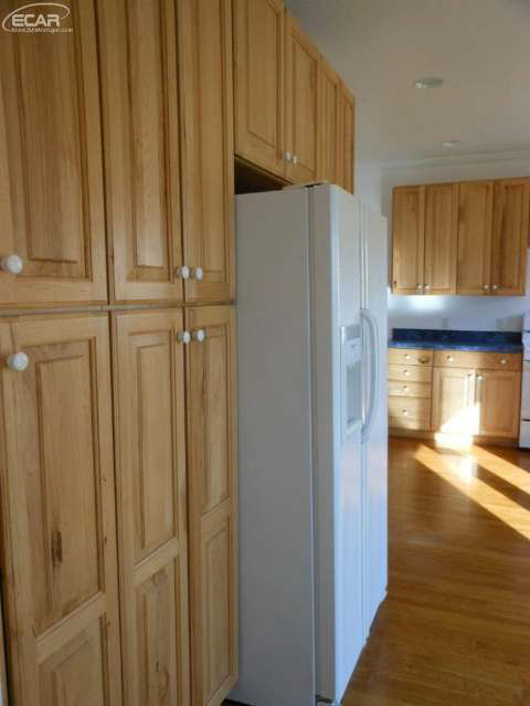 6138 McCandlish Road Grand Blanc, MI 48439 - Photo 10 of 23 20422742-9.JPG