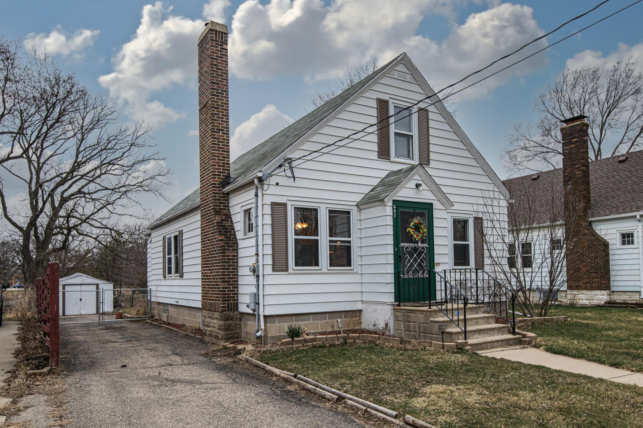 507 10th Avenue Southeast Rochester, MN 55904 - Photo 2 of 27 Gallery Image 2