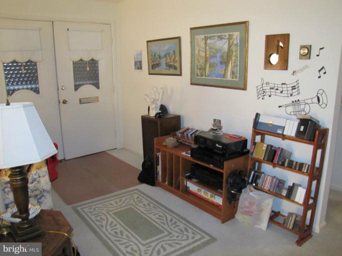 3308 Solomons Court, Unit 99B Silver Spring, MD 20906 - Photo 9 of 16 Foyer