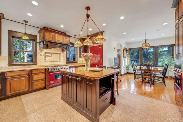 $1,650,000 | 45 Wilmot Road, New Rochelle, NY 10804