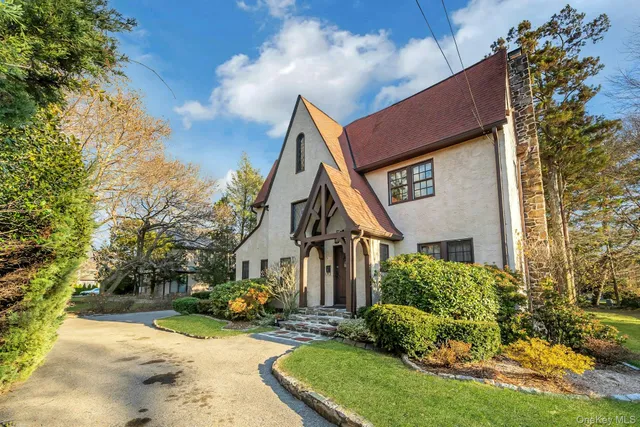$1,650,000 | 45 Wilmot Road, New Rochelle, NY 10804