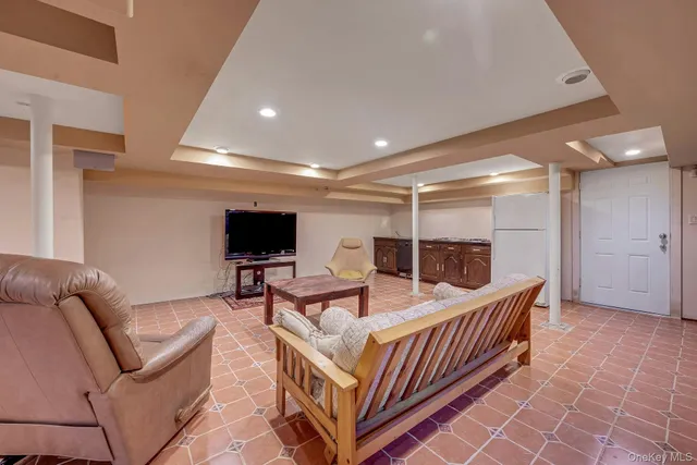 $1,650,000 | 45 Wilmot Road, New Rochelle, NY 10804