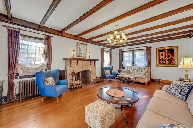 $1,650,000 | 45 Wilmot Road, New Rochelle, NY 10804