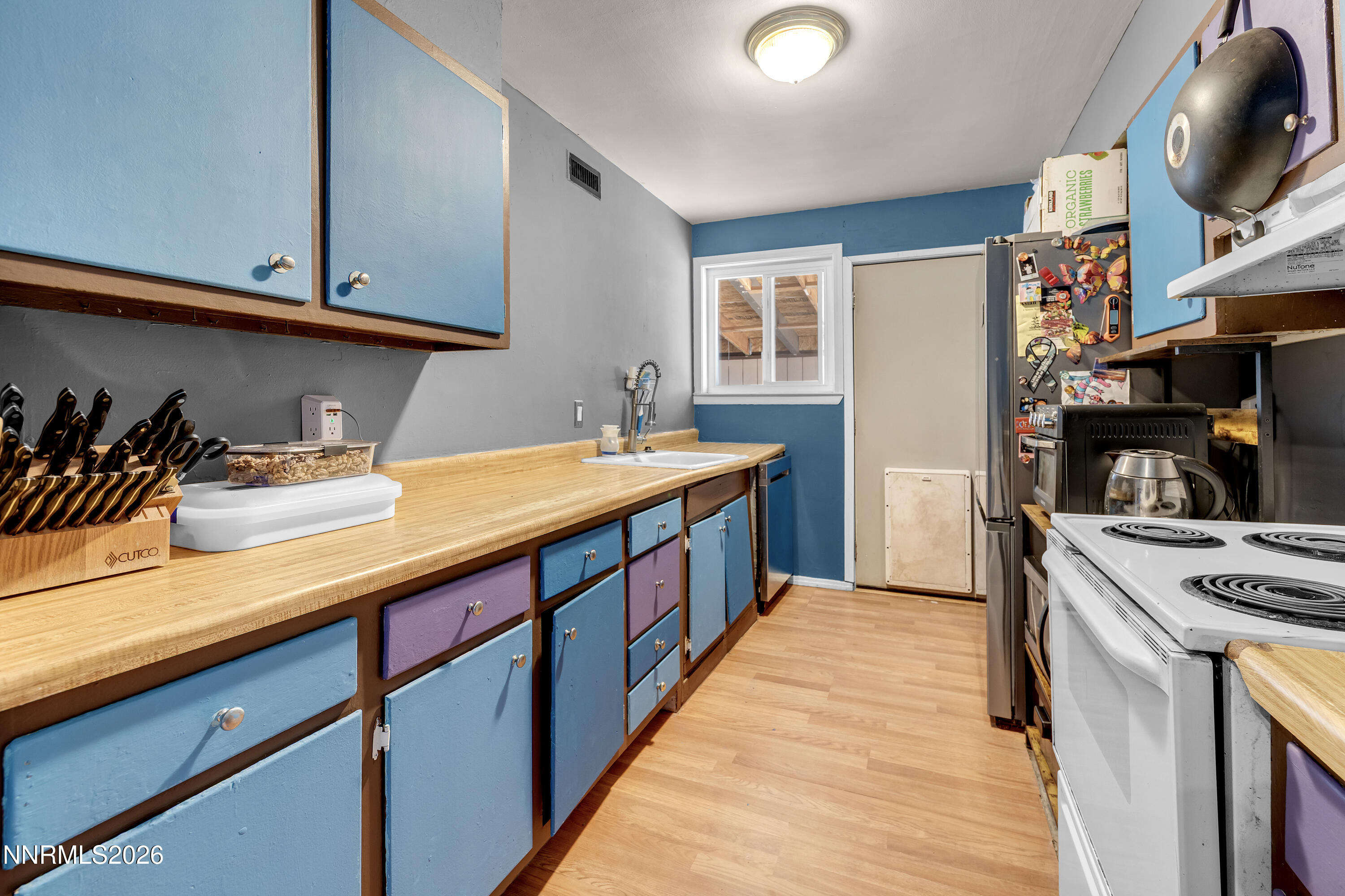 13412 Mt Lassen Street Reno, NV 89506 - Photo 9 of 25 MtLassen13412-010