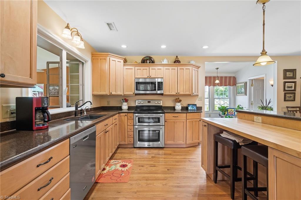 6421 Alamance County Line Road Liberty, NC 27298 - Photo 13 of 29 Gallery Image 13