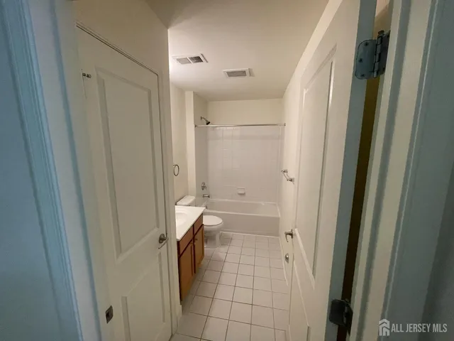 $3,377 | 430 Giordano Avenue, Sayreville, NJ 08859