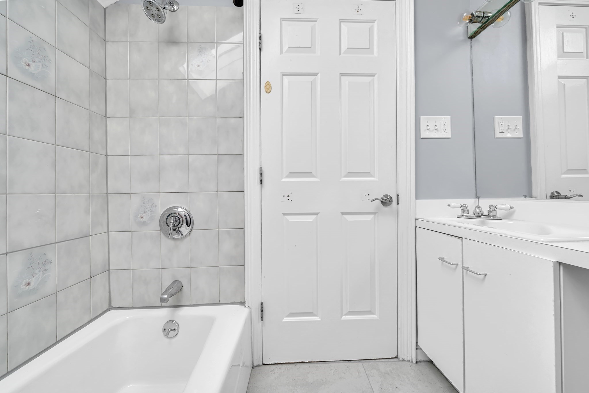 773 East 5th Street, Unit 3 Boston, MA 02127 - Photo 32 of 42 Gallery Image 32