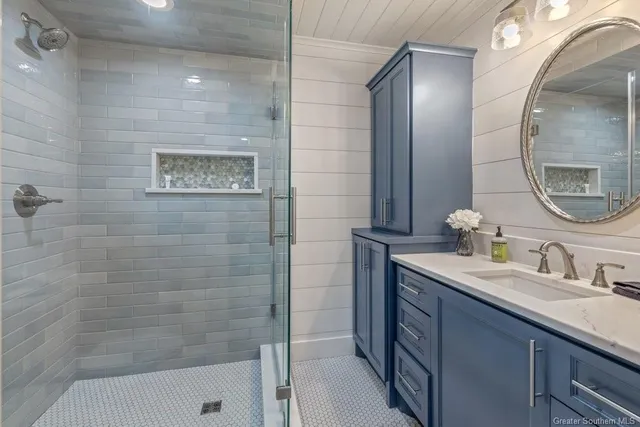 $974,500 | 443 Miguel Street, Lake Charles, LA 70607