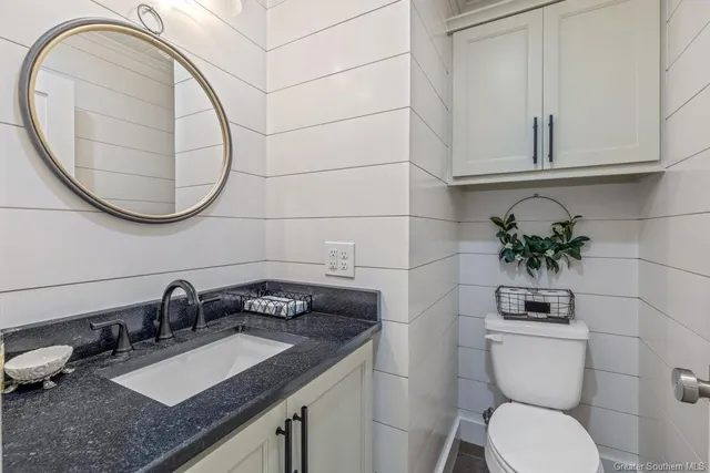 $974,500 | 443 Miguel Street, Lake Charles, LA 70607