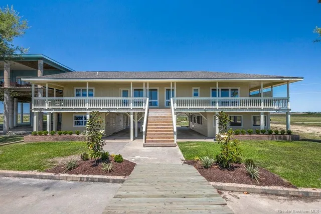 $974,500 | 443 Miguel Street, Lake Charles, LA 70607