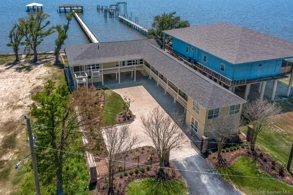 $974,500 | 443 Miguel Street, Lake Charles, LA 70607