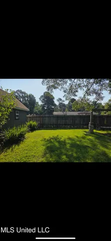 $214,900 | 282 Belaire Drive, Pearl, MS 39208