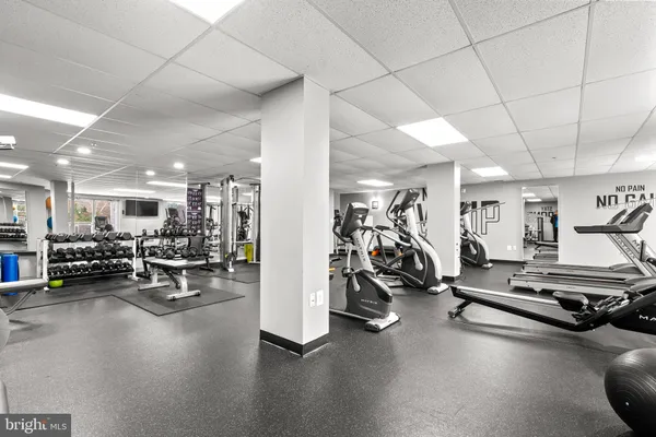 $385,000 | 6301 Edsall Road, Unit 500, Alexandria, VA 22312