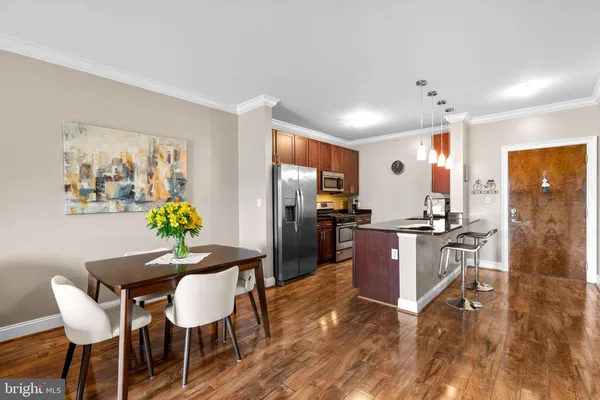 $385,000 | 6301 Edsall Road, Unit 500, Alexandria, VA 22312