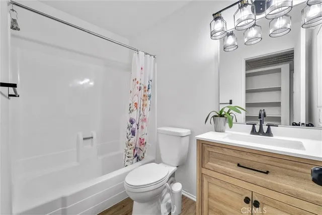 $589,000 | 23276 Orange Avenue, Unit 8, Lake Forest, CA 92630