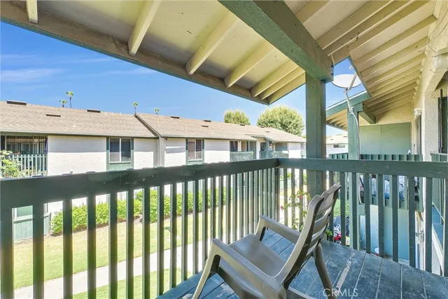$589,000 | 23276 Orange Avenue, Unit 8, Lake Forest, CA 92630