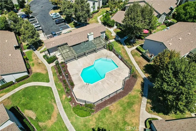 $589,000 | 23276 Orange Avenue, Unit 8, Lake Forest, CA 92630