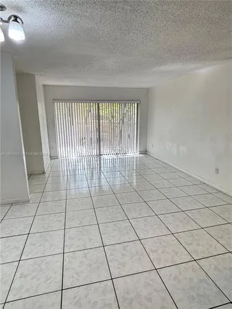 $2,200 | 4270 Northwest 79th Avenue, Unit 2D, Doral, FL 33166