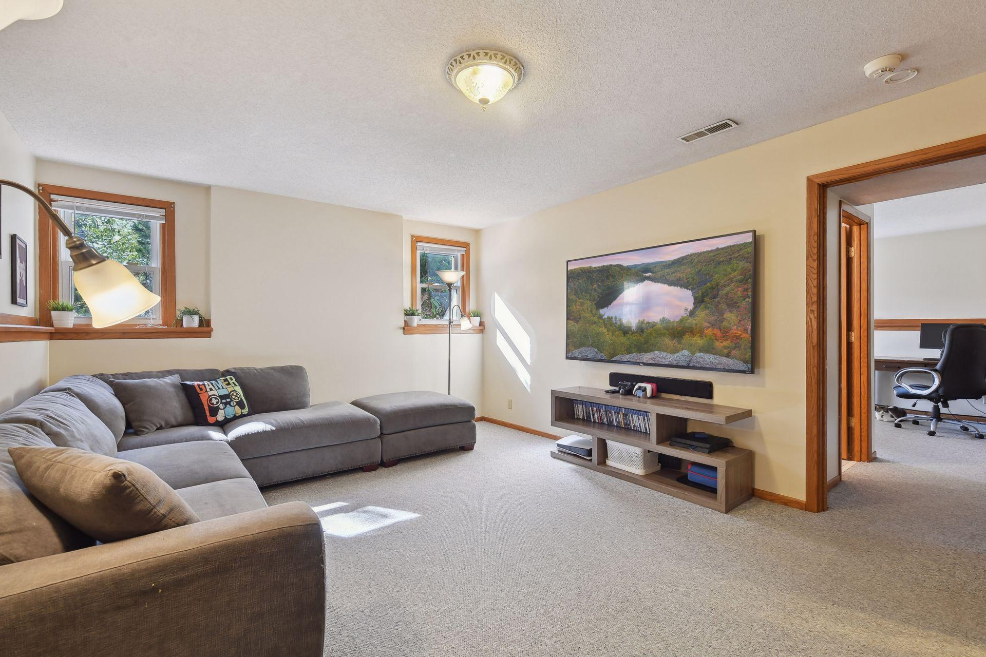 16408 South Manor Road Eden Prairie, MN 55346 - Photo 26 of 42