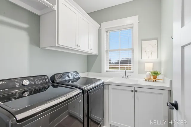 $1,299,000 | 4339 Mason Street, Zeeland, MI 49464