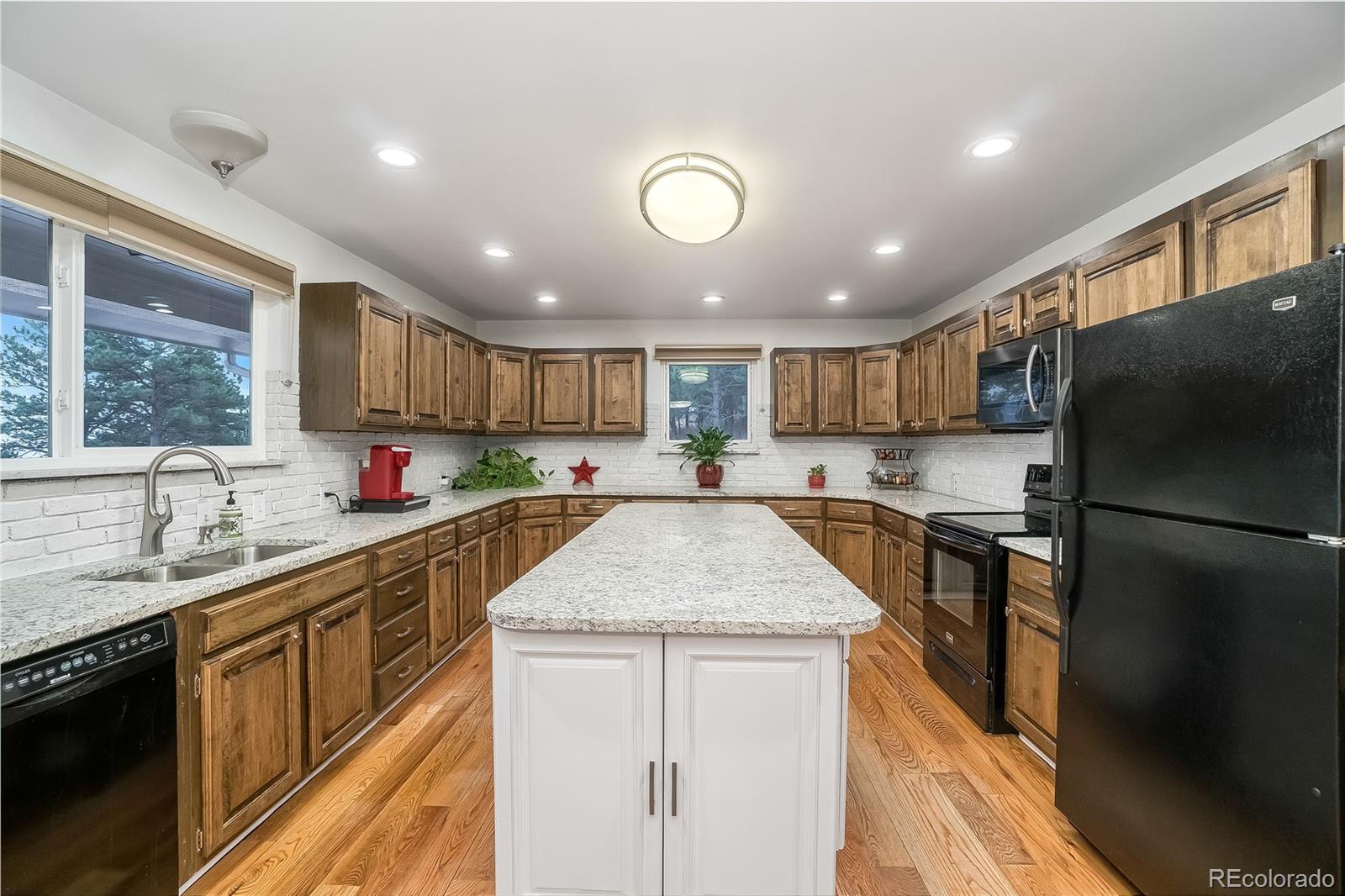 11347 Plainview Road Golden, CO 80403 - Photo 15 of 40