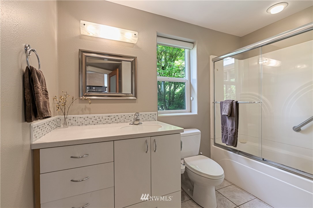 3277 North Shore Road Bellingham, WA 98226 - Photo 21 of 25 Gallery Image 21
