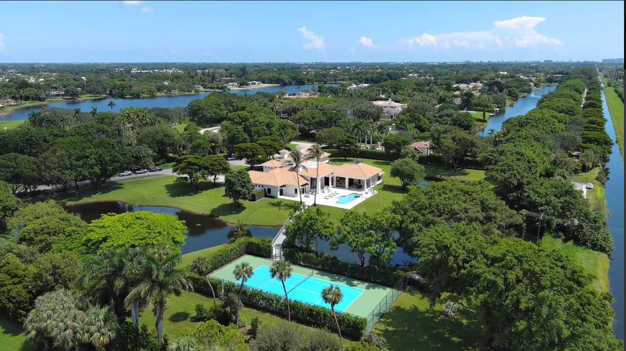 6009 Le Lac Road Boca Raton, FL 33496 - Photo 31 of 35 an aerial view of a houses with outdoor space and street view