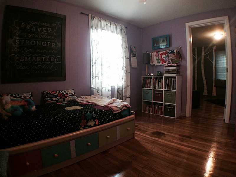 29 Colgate Street Warwick, RI 02888 - Photo 12 of 17 Bedroom.