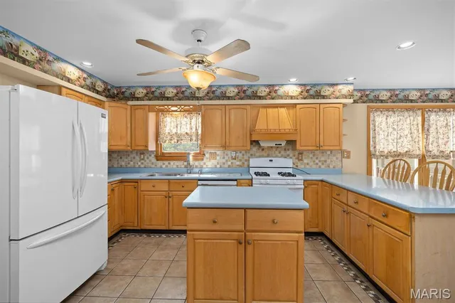 $364,900 | 1205 Antler Drive, Troy, IL 62294