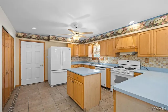 $364,900 | 1205 Antler Drive, Troy, IL 62294