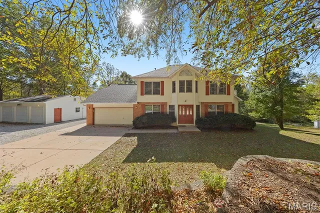 $364,900 | 1205 Antler Drive, Troy, IL 62294