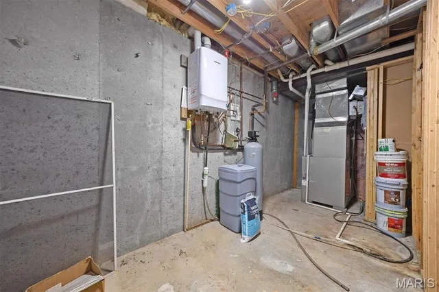 $364,900 | 1205 Antler Drive, Troy, IL 62294