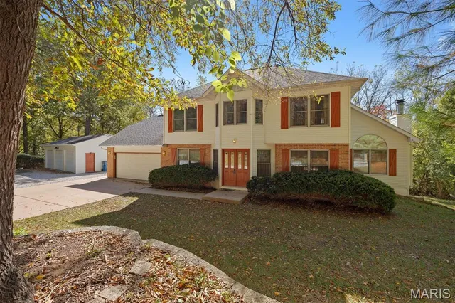 $364,900 | 1205 Antler Drive, Troy, IL 62294